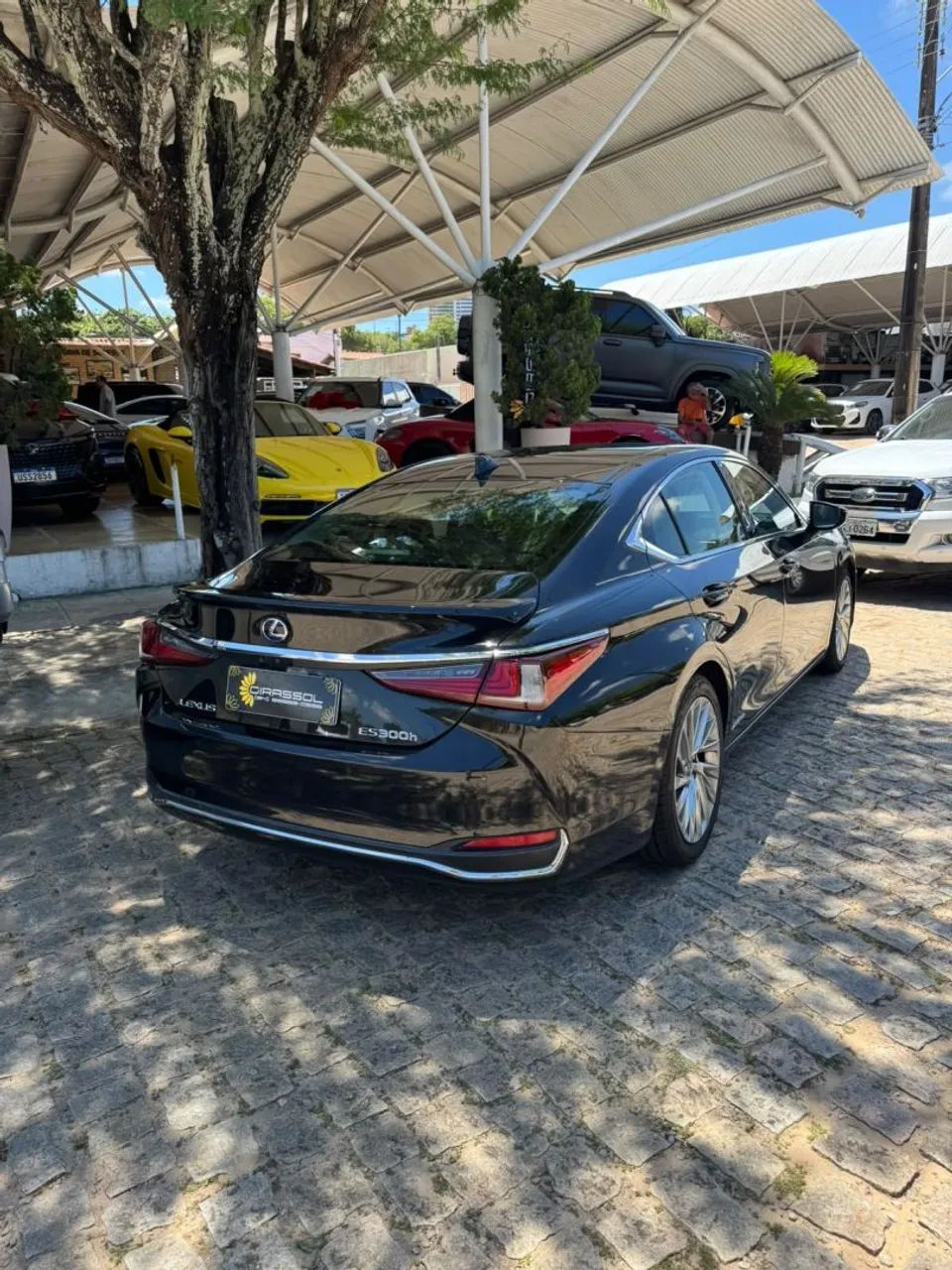 Lexus ES300h ES-300H ES300h 2.5 16V Aut. (hybrid), foto 2 de 11