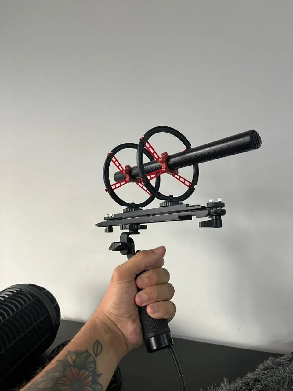 Kit microfone SYNCO Mic-D2 + blimp BOYA com case - Foto 5