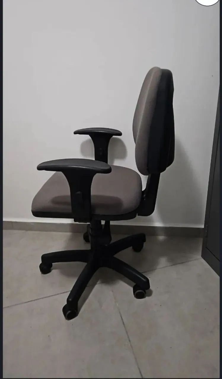 Cadeira giratória executiva para escritório  - Foto 2