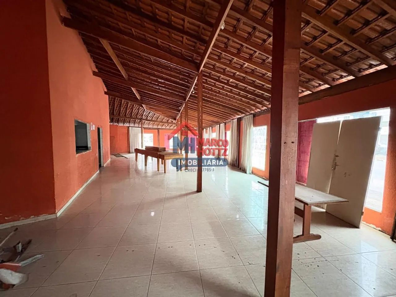 Salão Comercial 300 m de Esquina na Ocian! - Foto 4