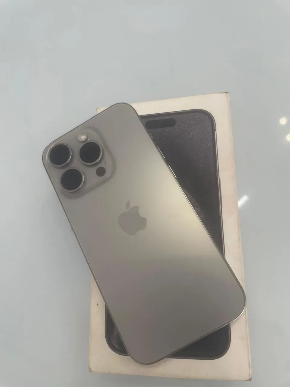 Vende-se iPhone 15 PRO
