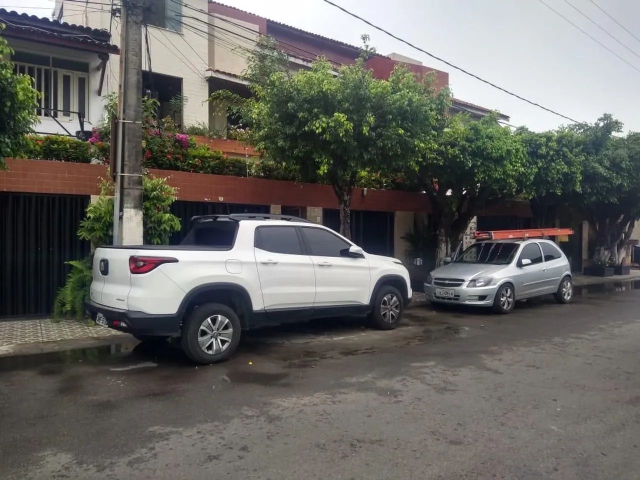 Alugo apartamento mobiliado no Grageru 
