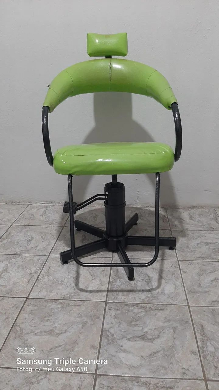 Cadeira para Salão de Beleza. - Foto 2