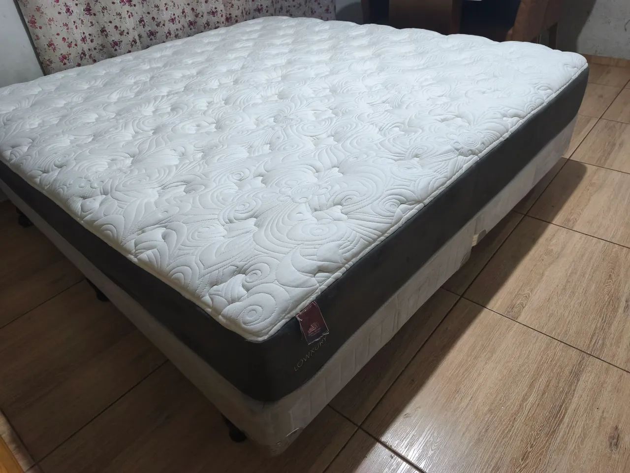 Cama box king SIZE 