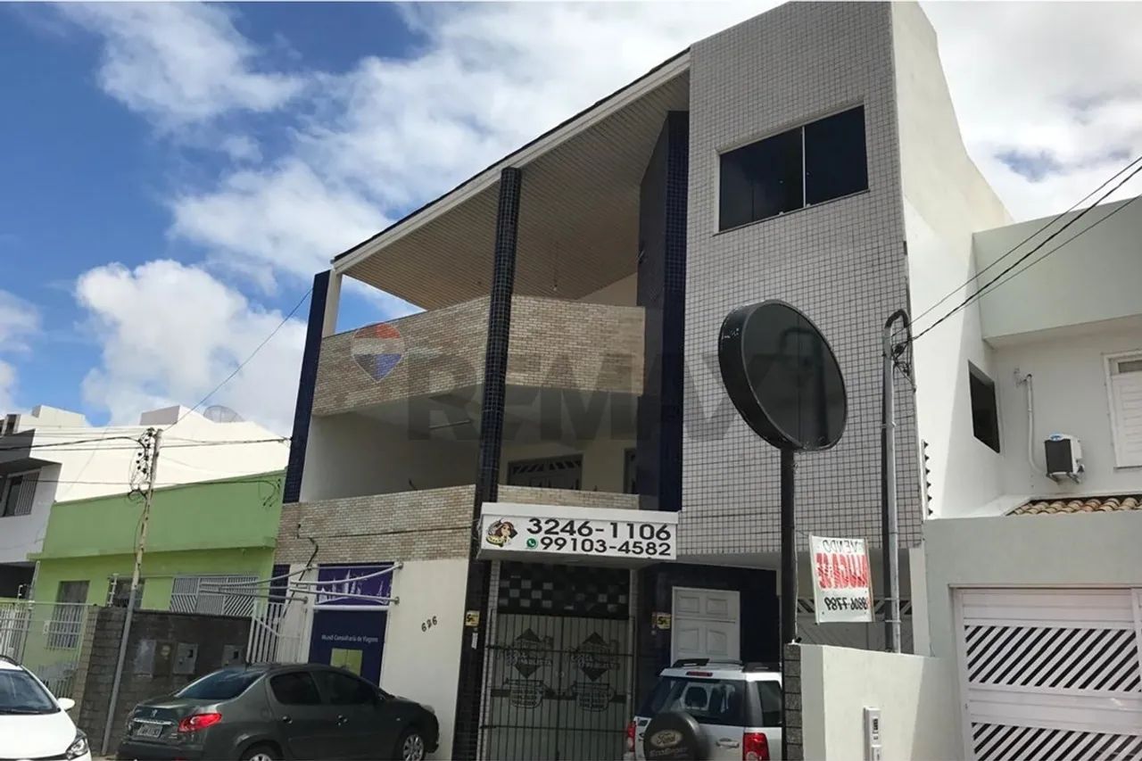 PRÉDIO COMERCIAL COM 690m² E 20 SALAS À VENDA NO SALGADO FILHO  ARACAJU/SE