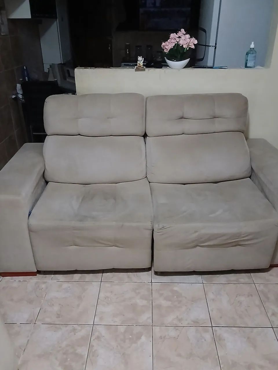 Vende-se  2 sofá de 3 lugar  em ótimo estado   - Foto 4