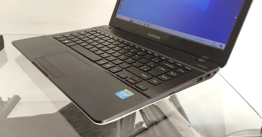 Notebook Samsung NP370E4K | Celeron 3205U | 4GB | 128GB SSD | HD | 14.0" - Foto 4