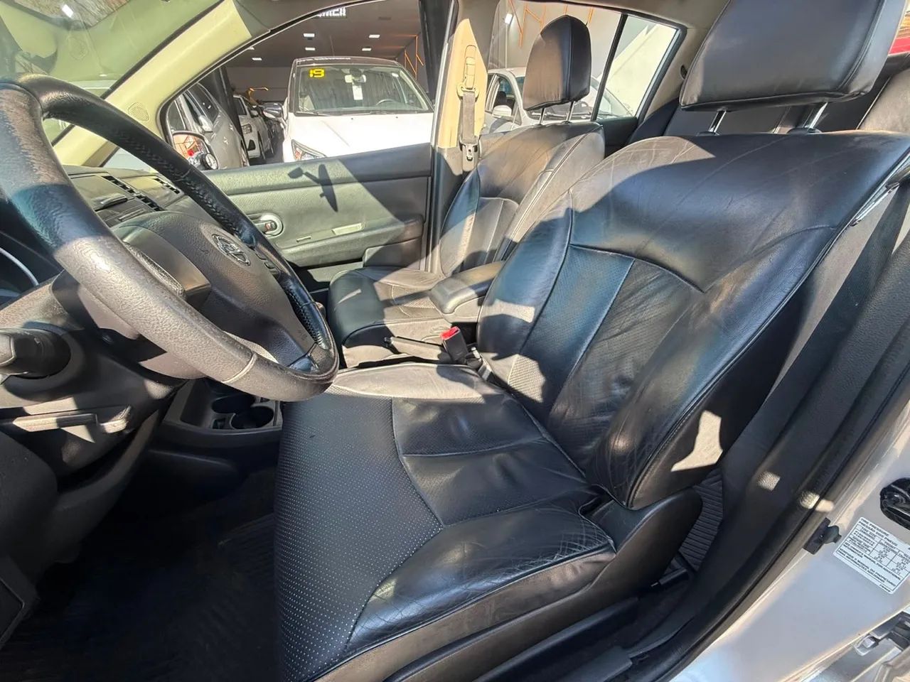 Nissan Tiida SL 1.8/1.8 Flex 16V Mec., foto 11 de 14