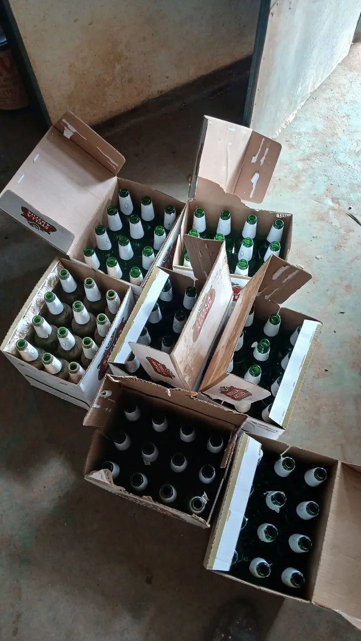 Vendo 7 caixas de Stella Artonis - Foto 2