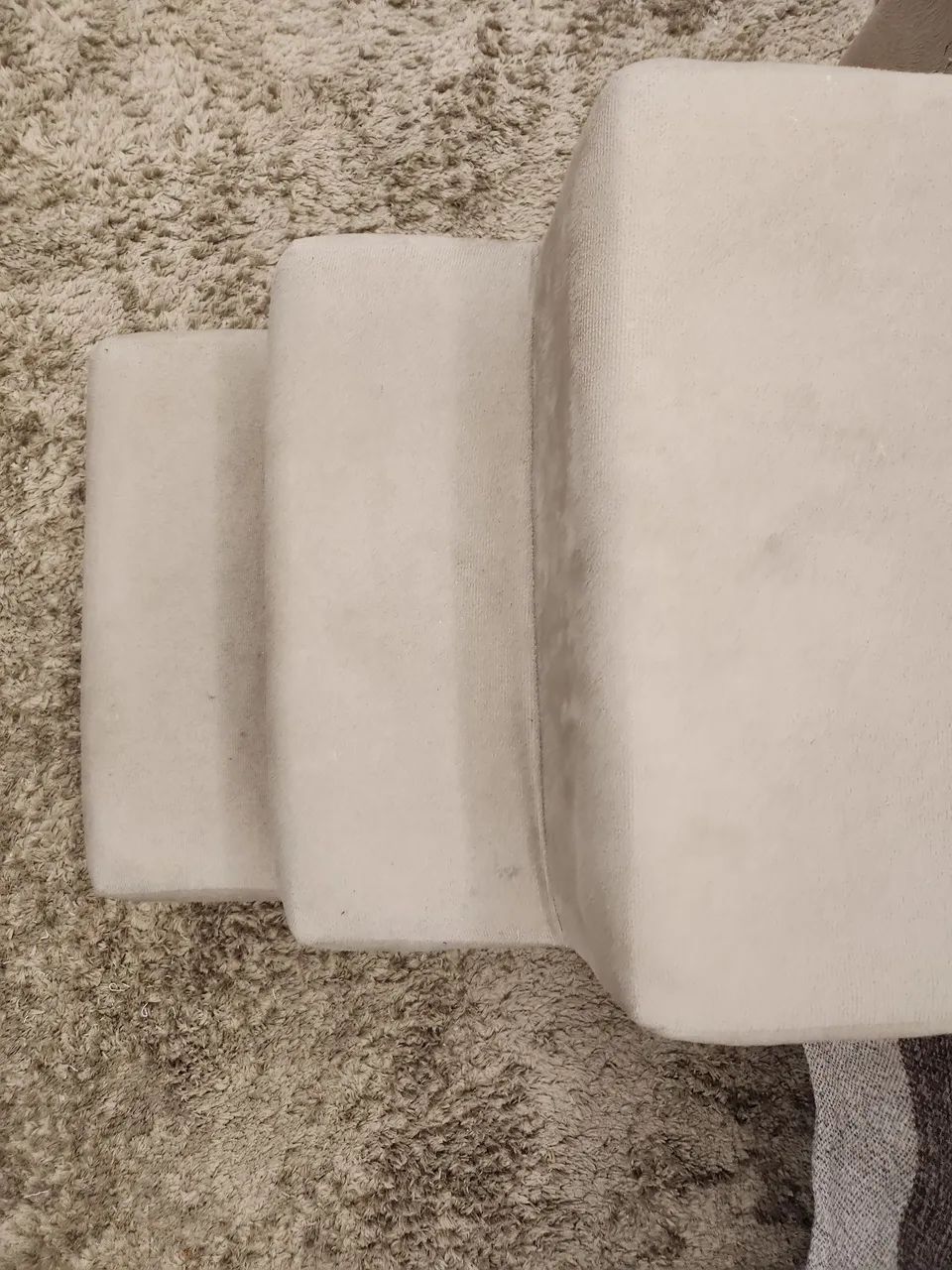 Escada pet bege/marrom