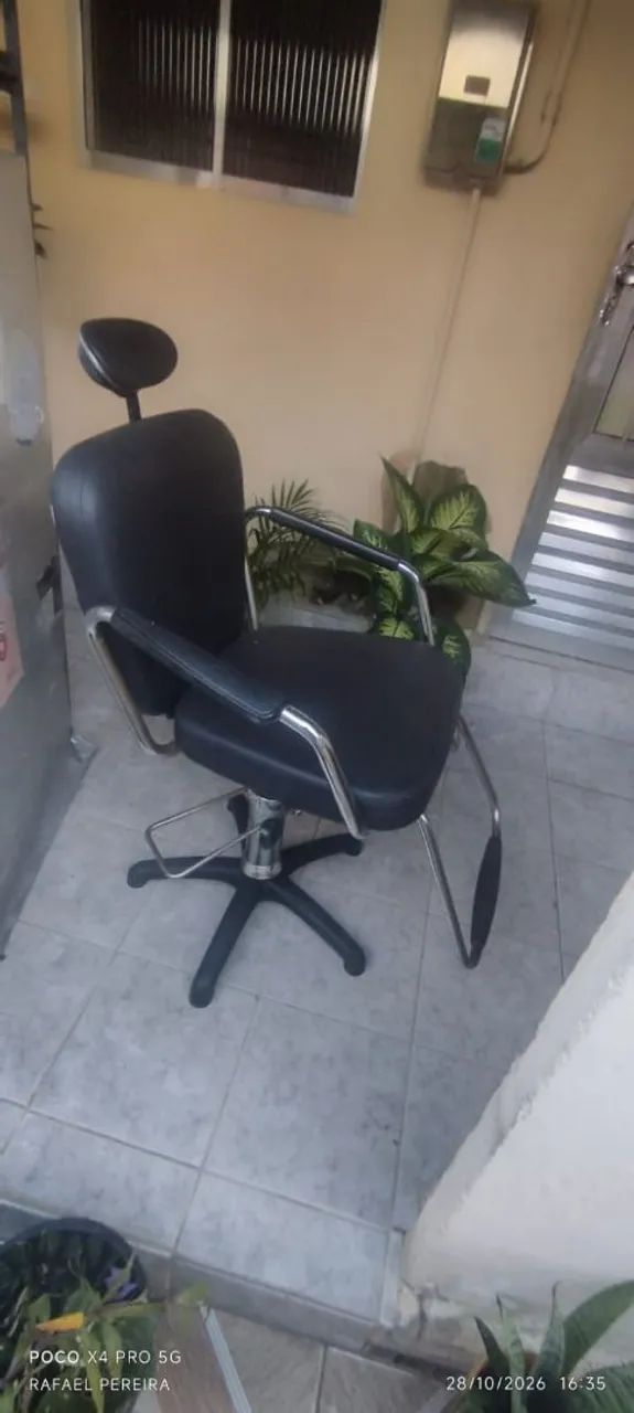 Vendo Cadeira de Barbeiro R$ 450  - Foto 3