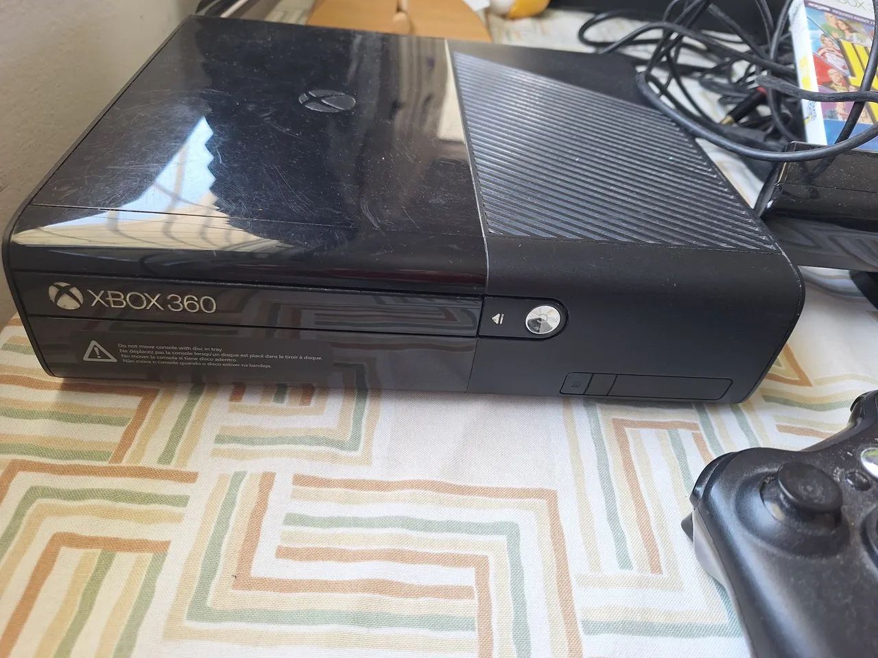 X box + kinect + 2 controles + jogos - Foto 3