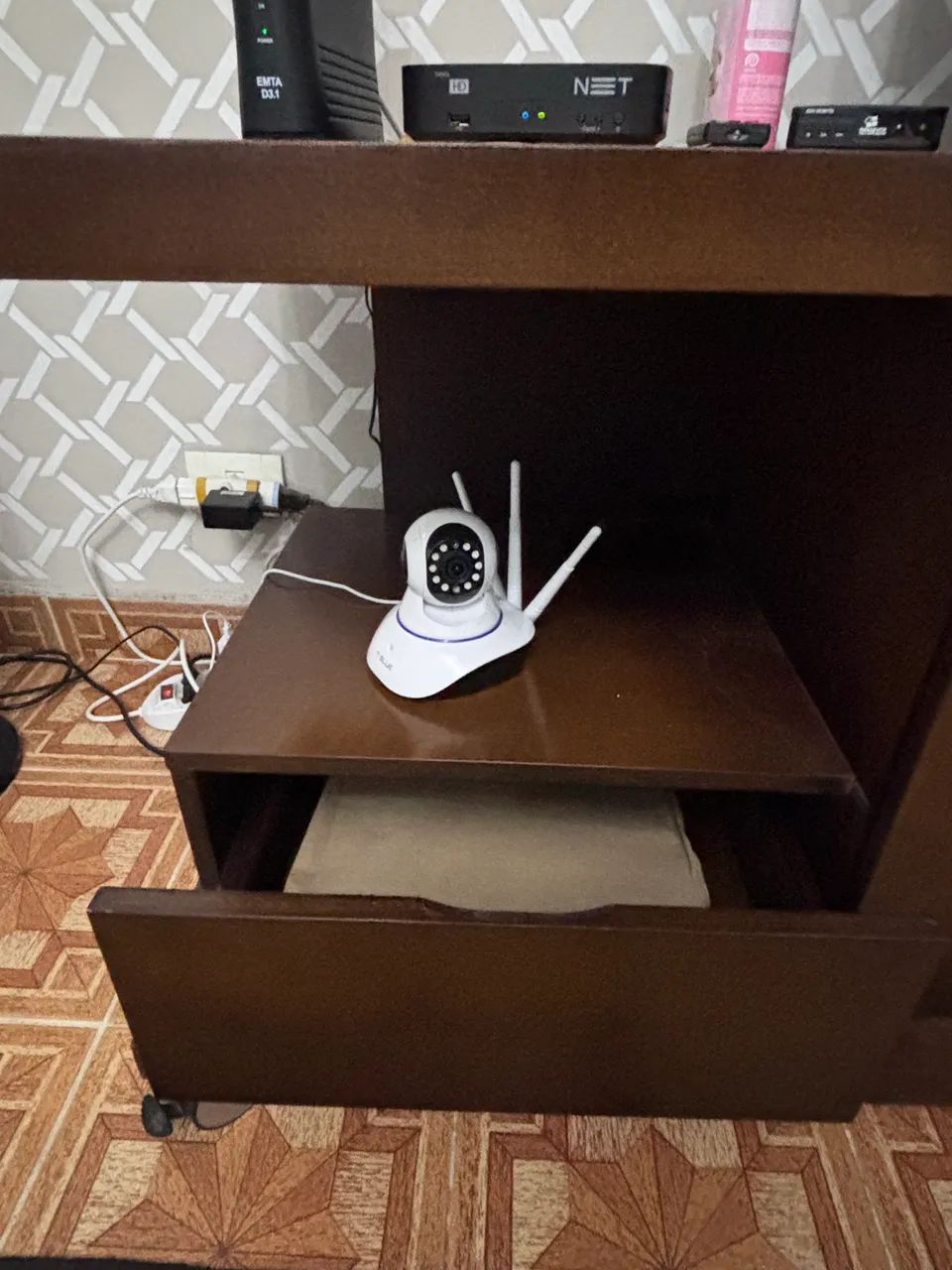 Rack para TV / Sala, com gavetas e rodinhas - Foto 2