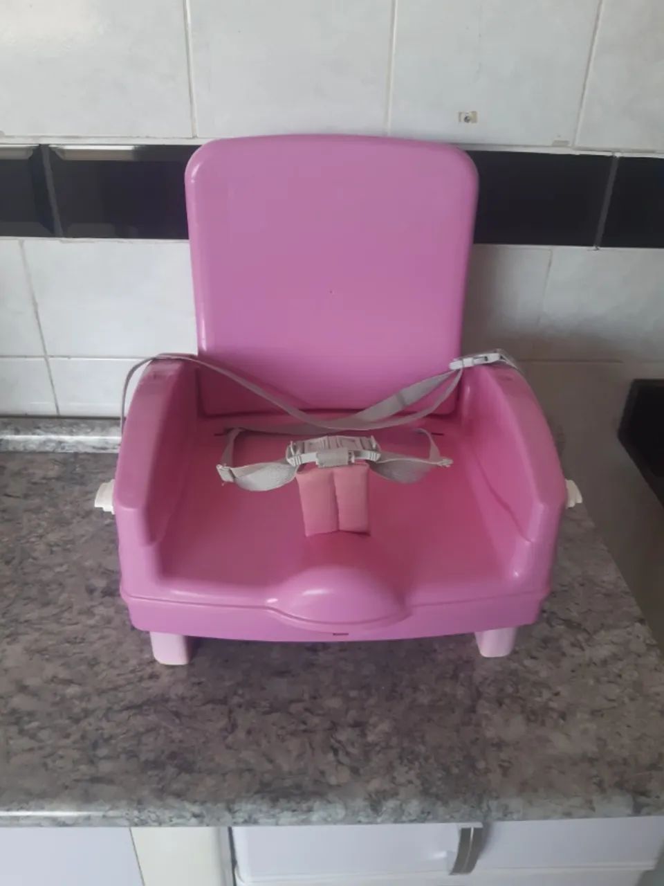 Assento infantil para cadeira de mesa