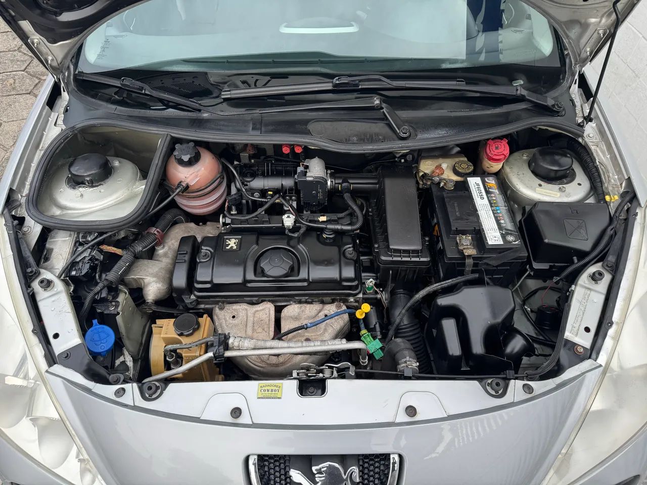 Peugeot 207 XR 1.4 Flex 8V 5p, foto 16 de 17