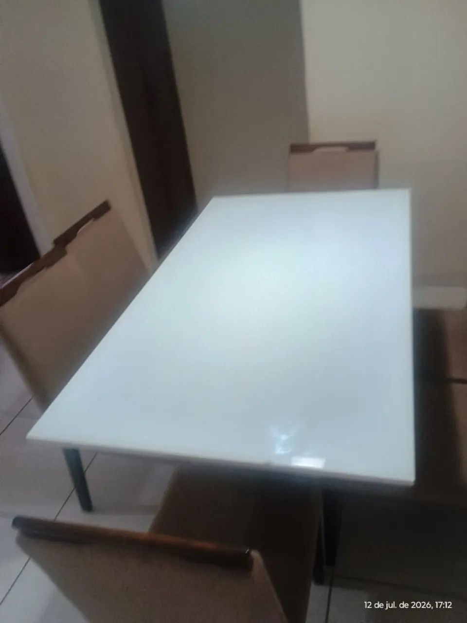Mesa de jantar retangular com 6 cadeiras