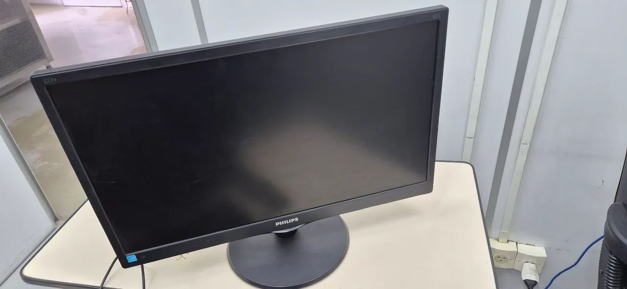 Monitor 21,5" Philips Full HD preto. - Foto 3