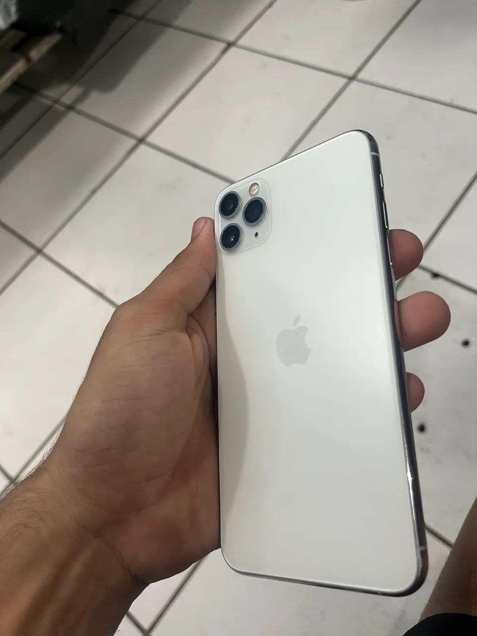 iPhone 11 Pro Max 64gb? - Foto 2