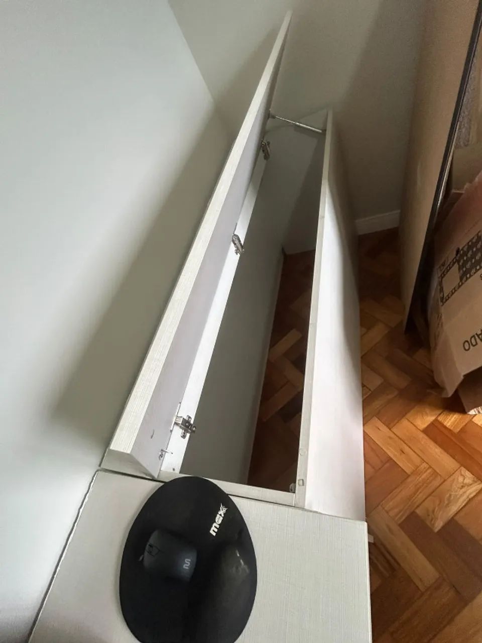 Bancada de escritório com compartimento interno - Foto 3