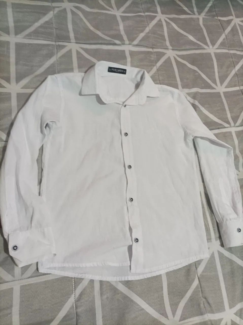Kit lote 3 calças jeans e uma camisa social  - Foto 4