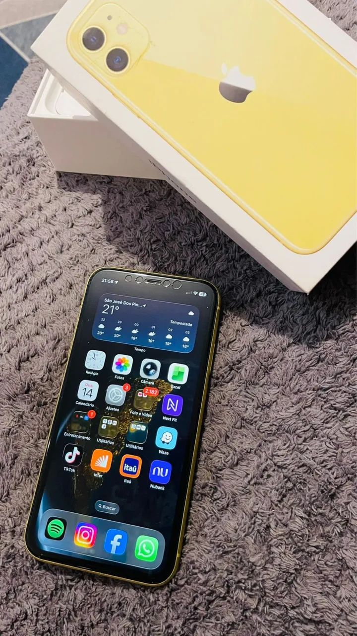 iPhone 11 Amarelo 64GB - Celulares e Smartphones - Ouro Fino, São