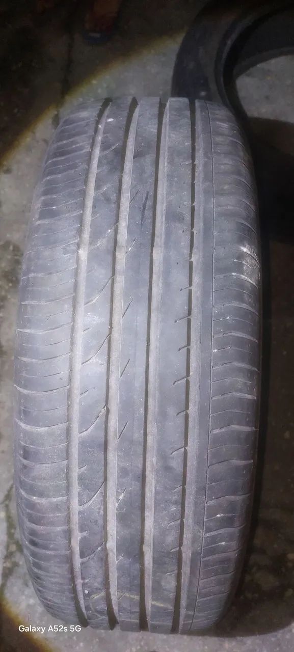 Pneu CONTINENTAL 215/55/18