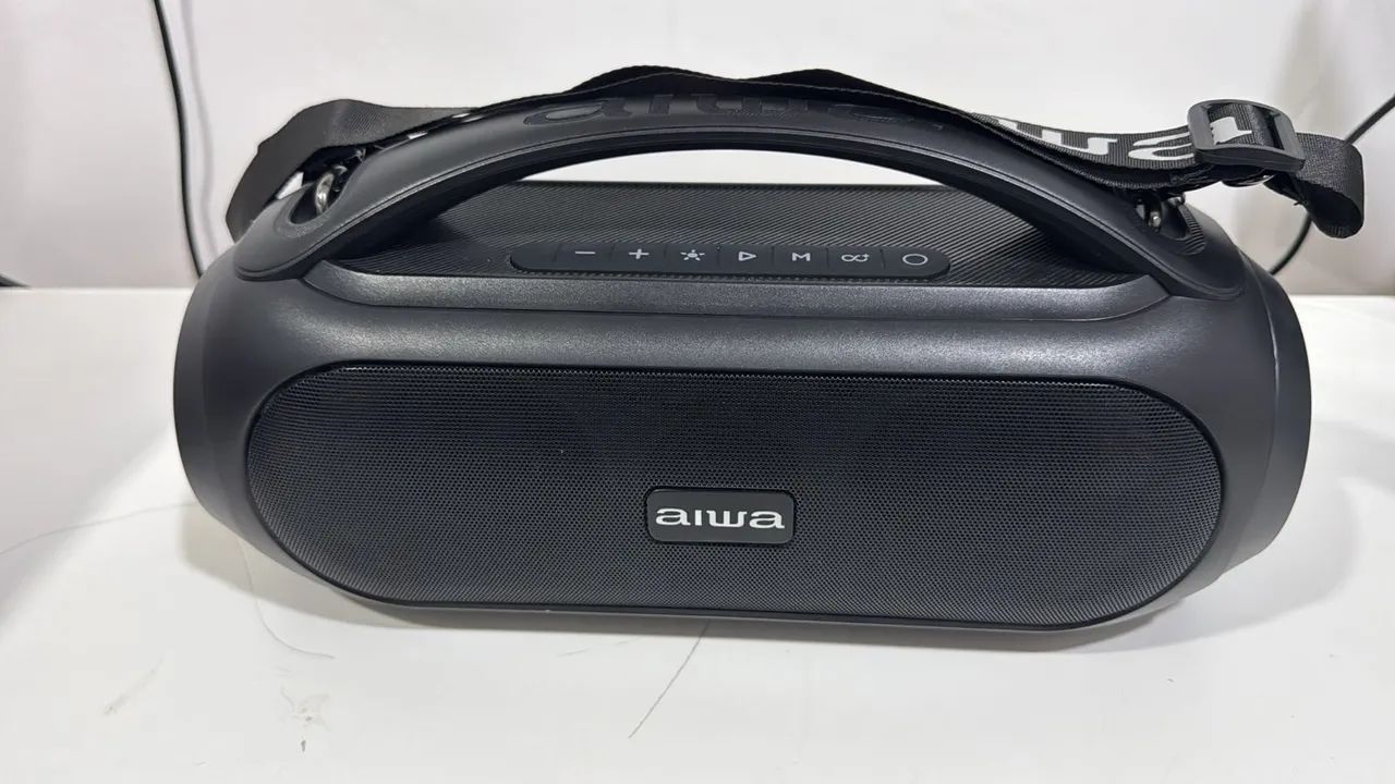 Caixa de Som Boombox Aiwa com Alça!
