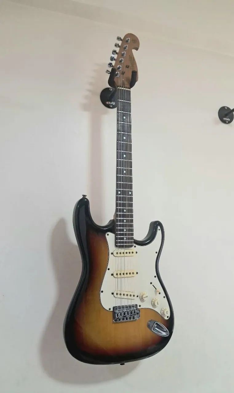 Guitarra Strato Tagima Regulada + Capa
