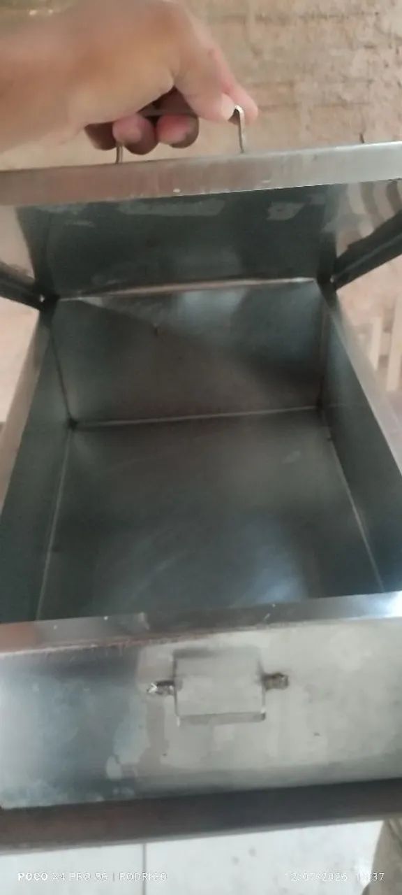Vende-se, duas caixas inox  - Foto 3