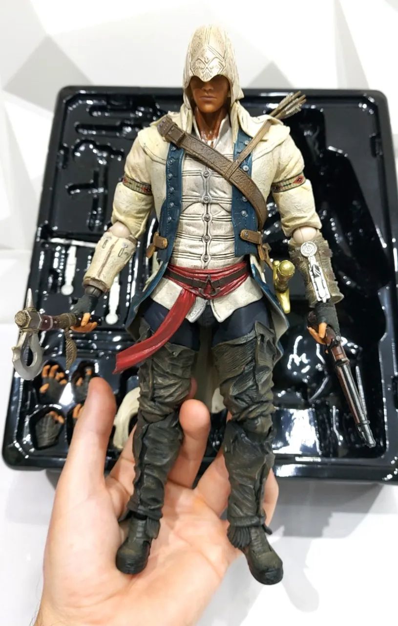  Play Arts Kai Assassin's Creed - Connor Original