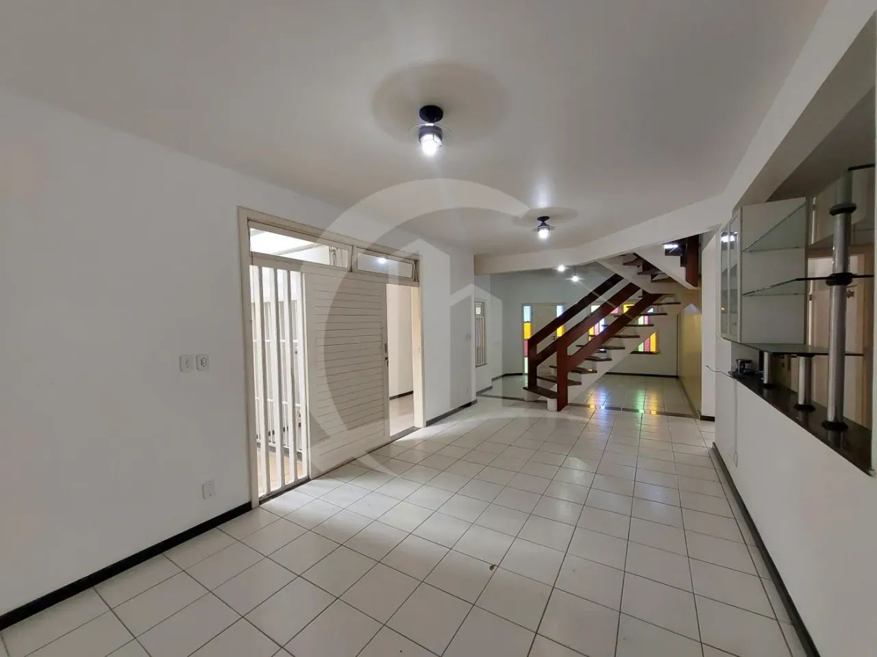 Casa duplex para locação no bairro Grageru - Foto 2