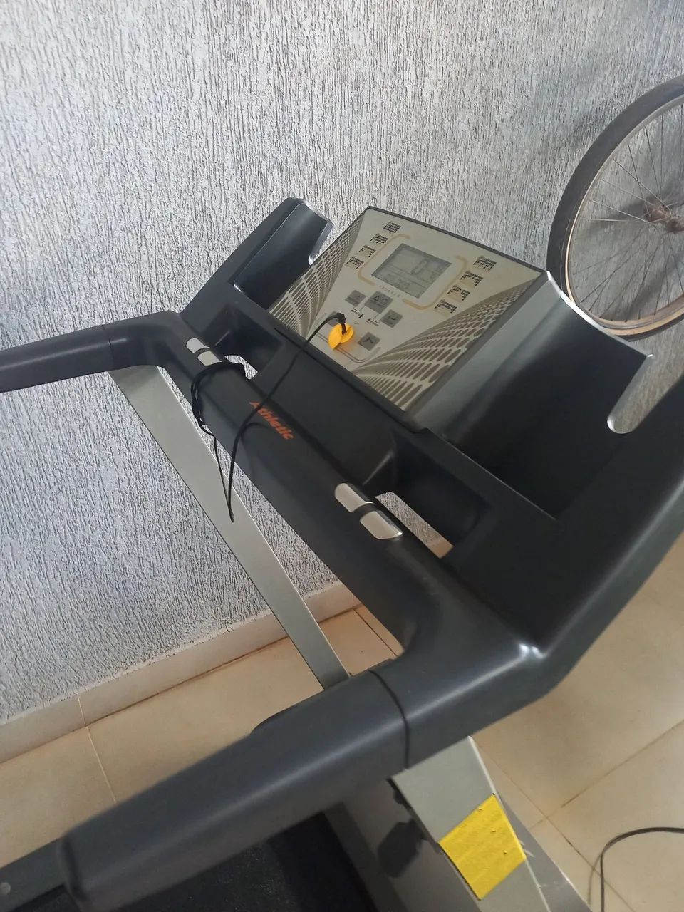 Esteira Athletic Advanced 520EE - Foto 4