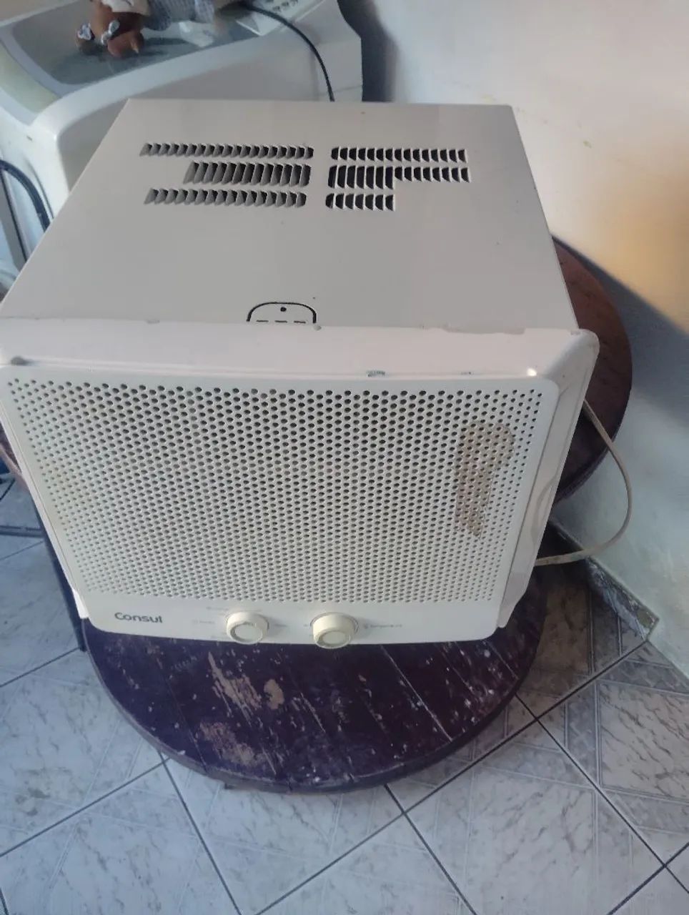 Ar-condicionado  Consul de 10000 BTUs 