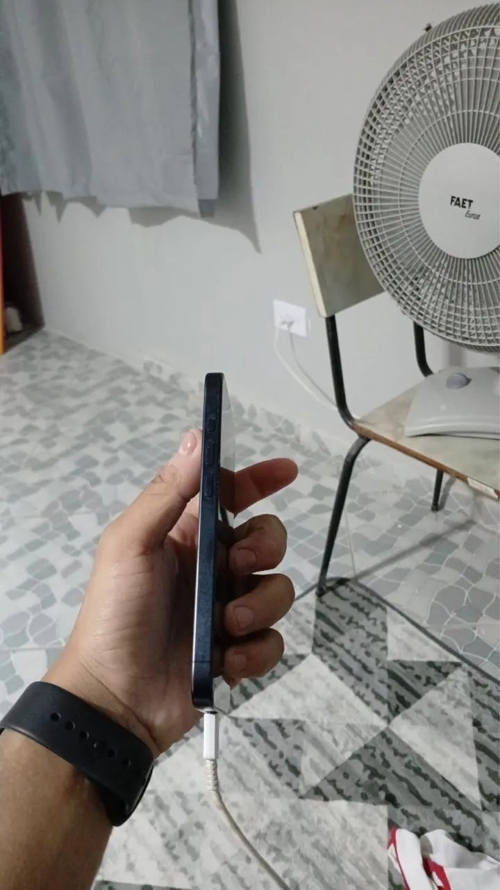 Iphone 15 pro - Foto 2