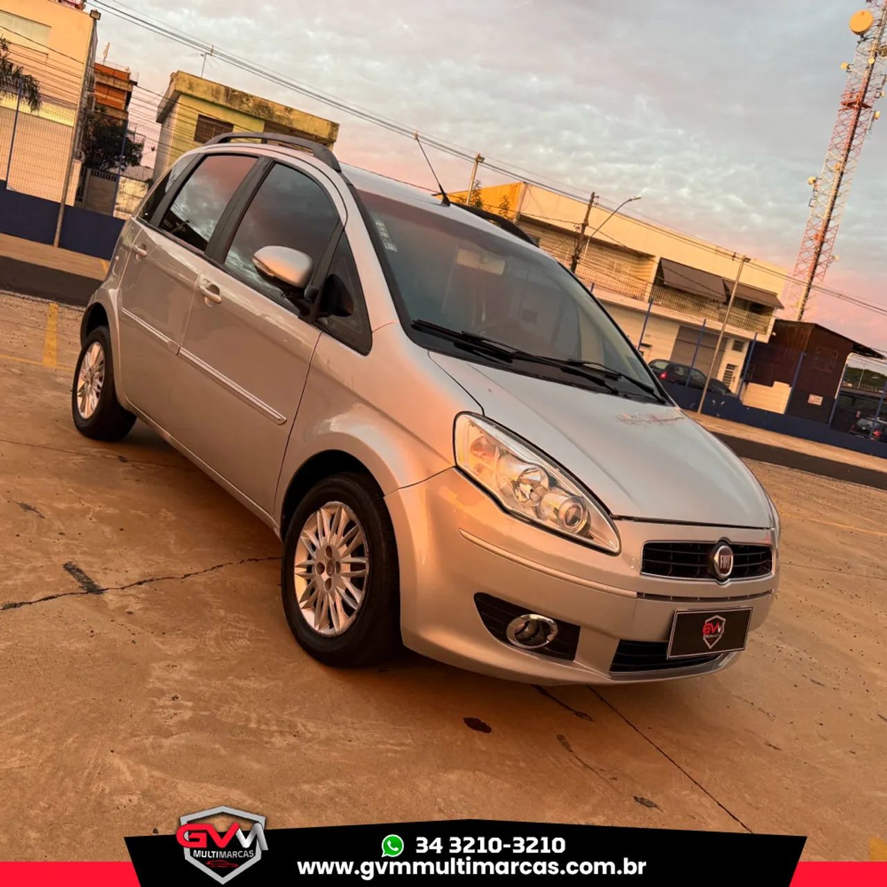 Fiat Idea Attractive 1.4 Fire Flex 8V 5P 2012