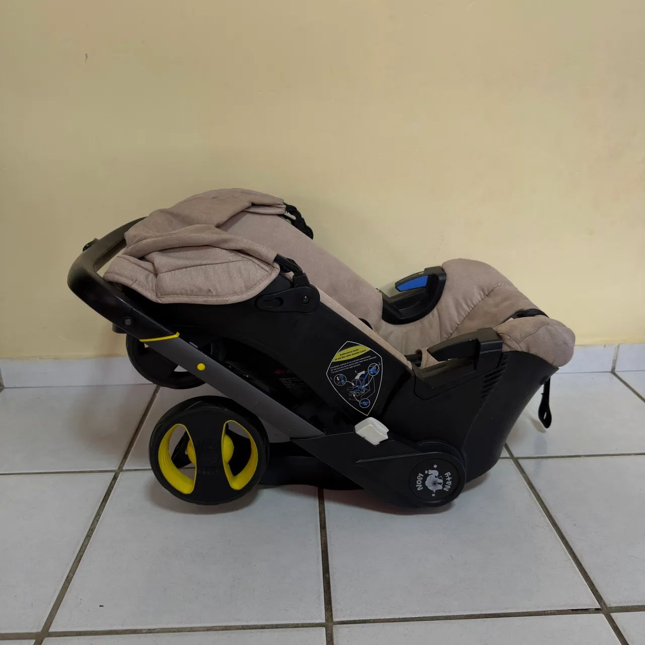 Carrinho de bebe 3x1 cadeirinha e bebê conforto 