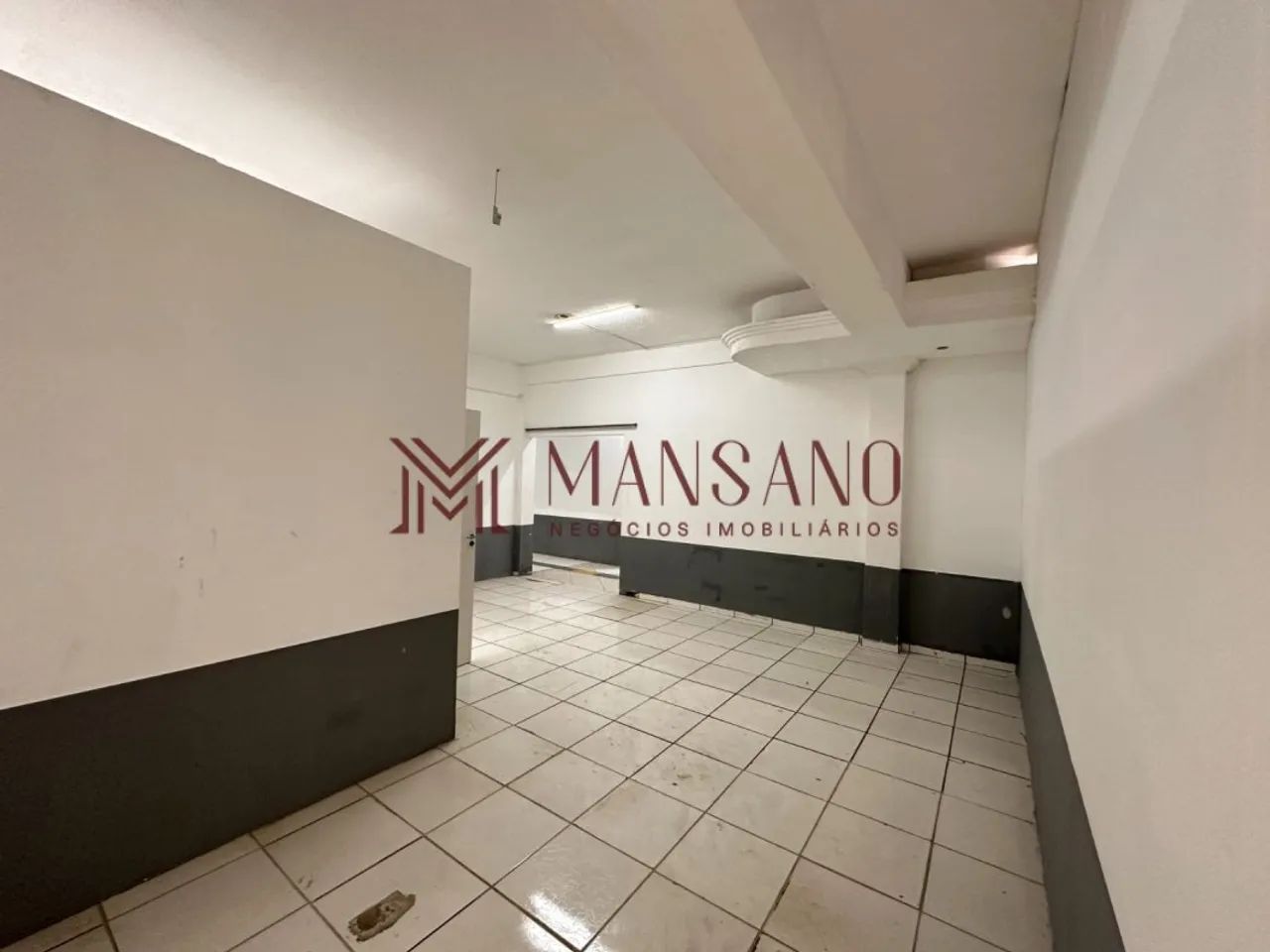 Barracão para aluguel no Centro de Bauru com 483,87 m² - Foto 2