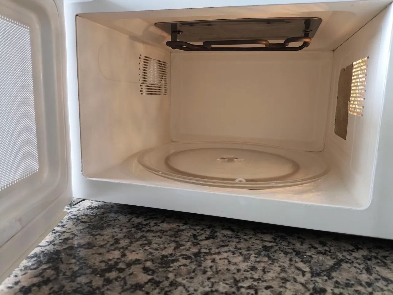 Microondas Brastemp 30l. com grill 127v. - Foto 3
