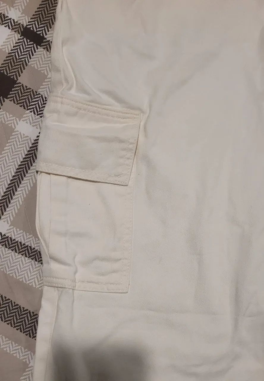 Calça cargo branca com bolsos laterais 38 Youcom - Foto 4