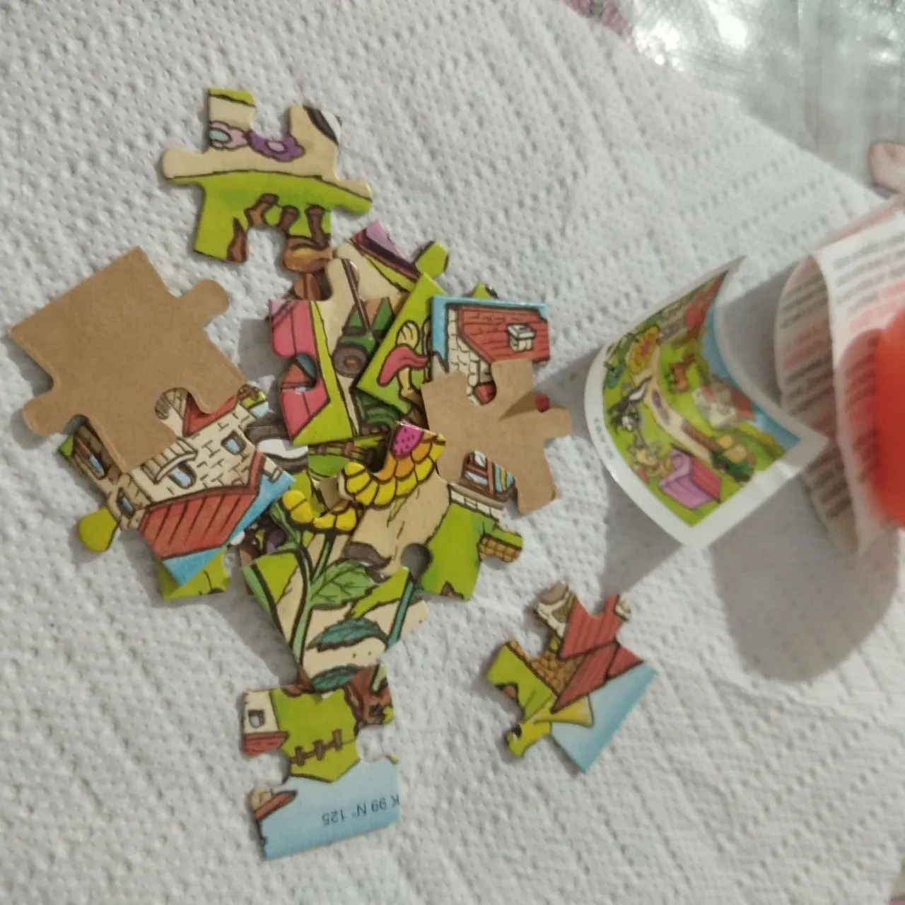 Mini quebra cabeça Kinder ovo - K99 número:125 - Foto 5