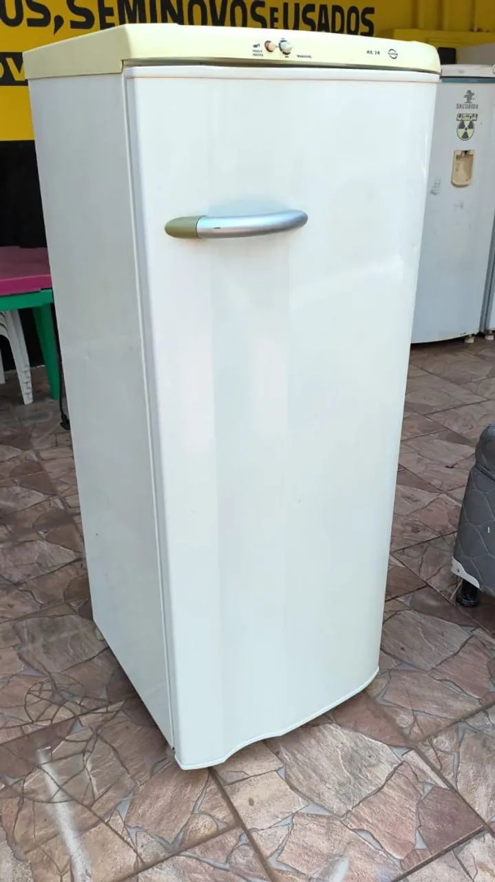 Geladeira Electrolux degelo 280L  - Foto 5