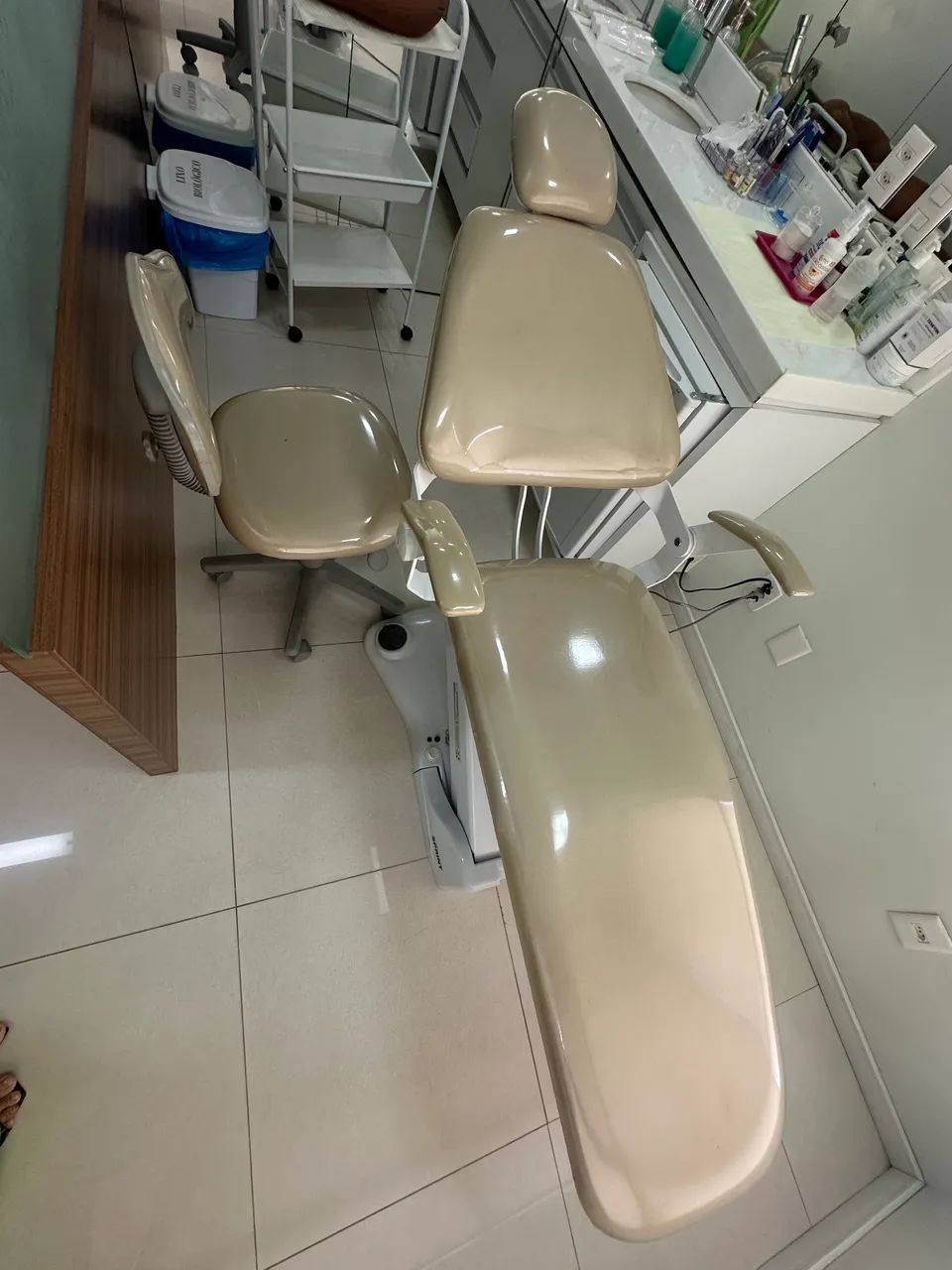 Cadeira e mocho para estética