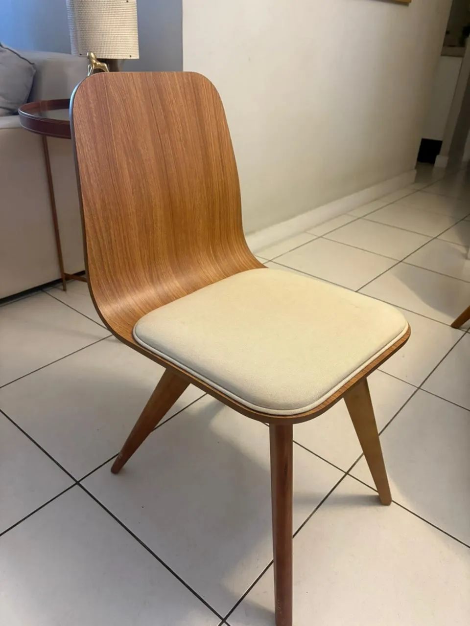 MESA DE JANTAR E CADEIRAS - Foto 4