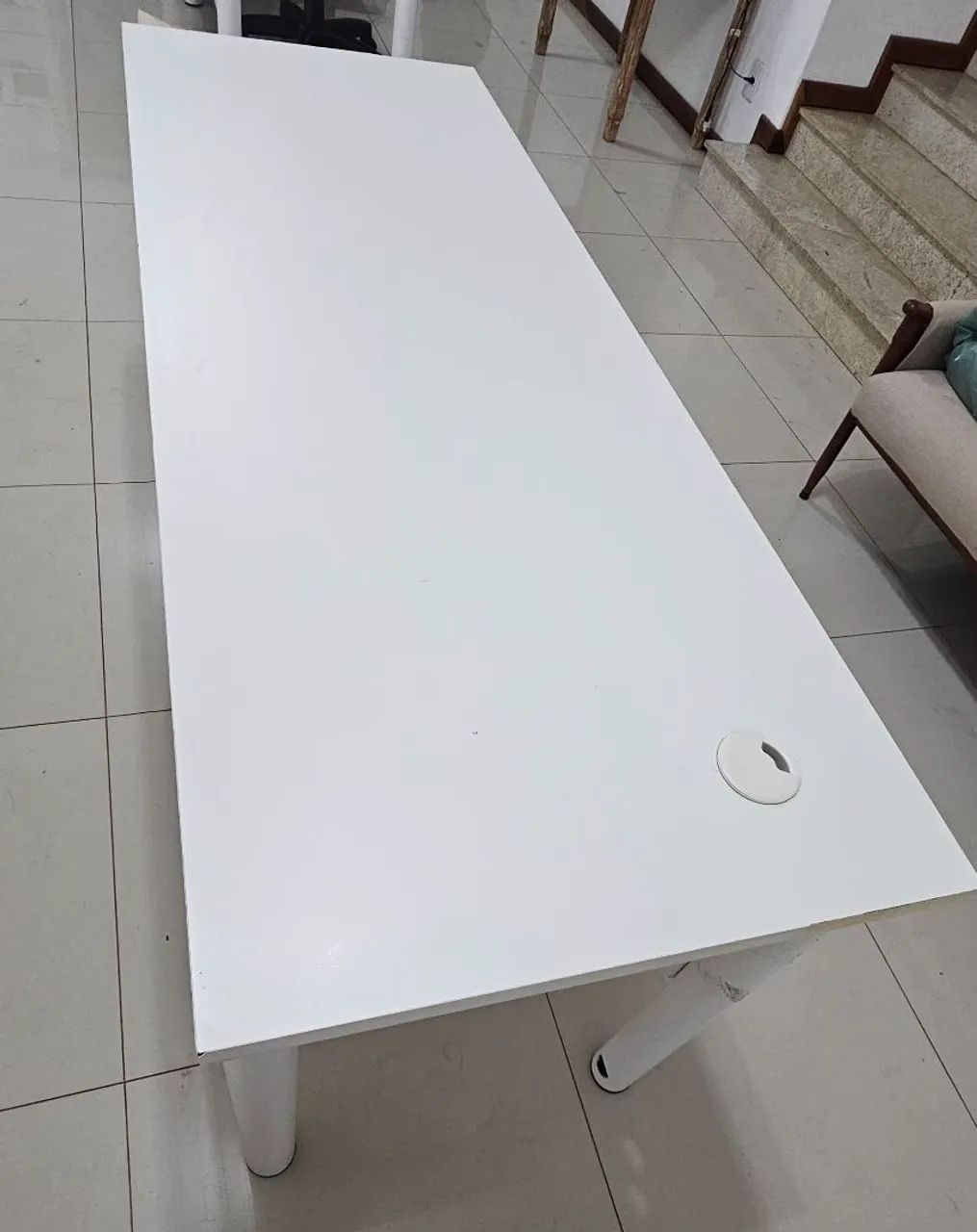 Mesa de escritório branca417147437061908481