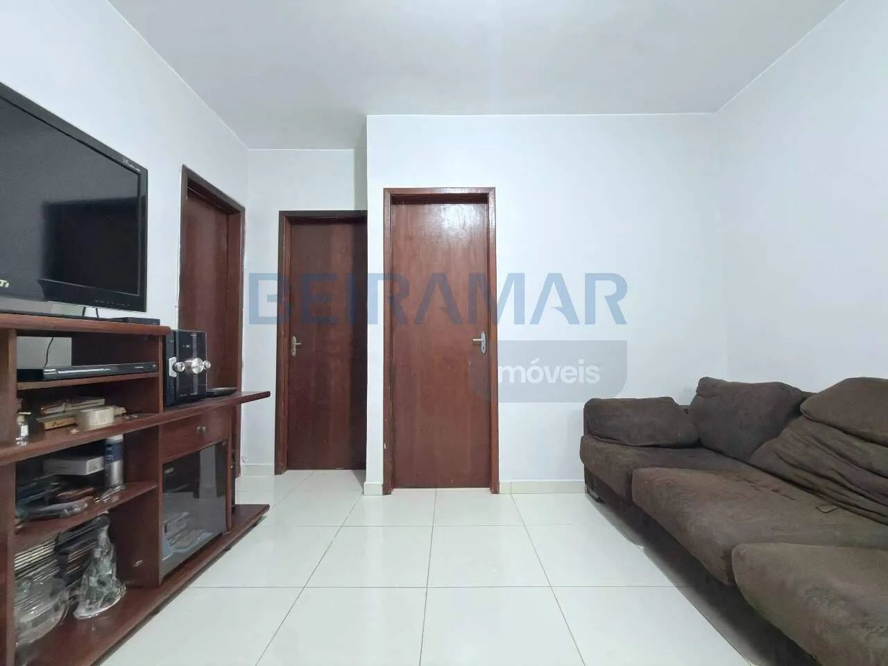Apartamento à Venda com 2 Quartos na QE 40 - Guará I