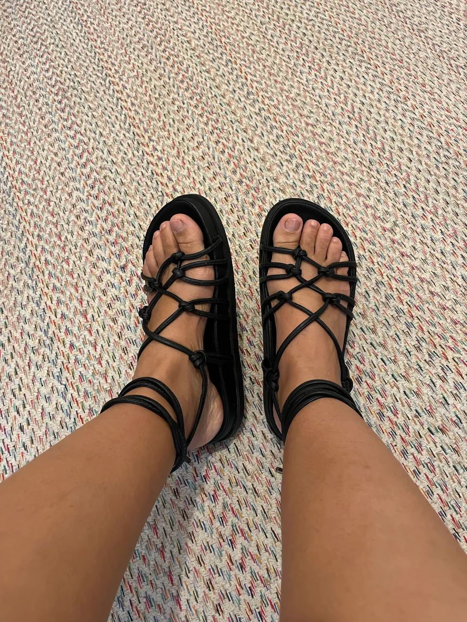 Sandália Papete Constance Preta  - Foto 2