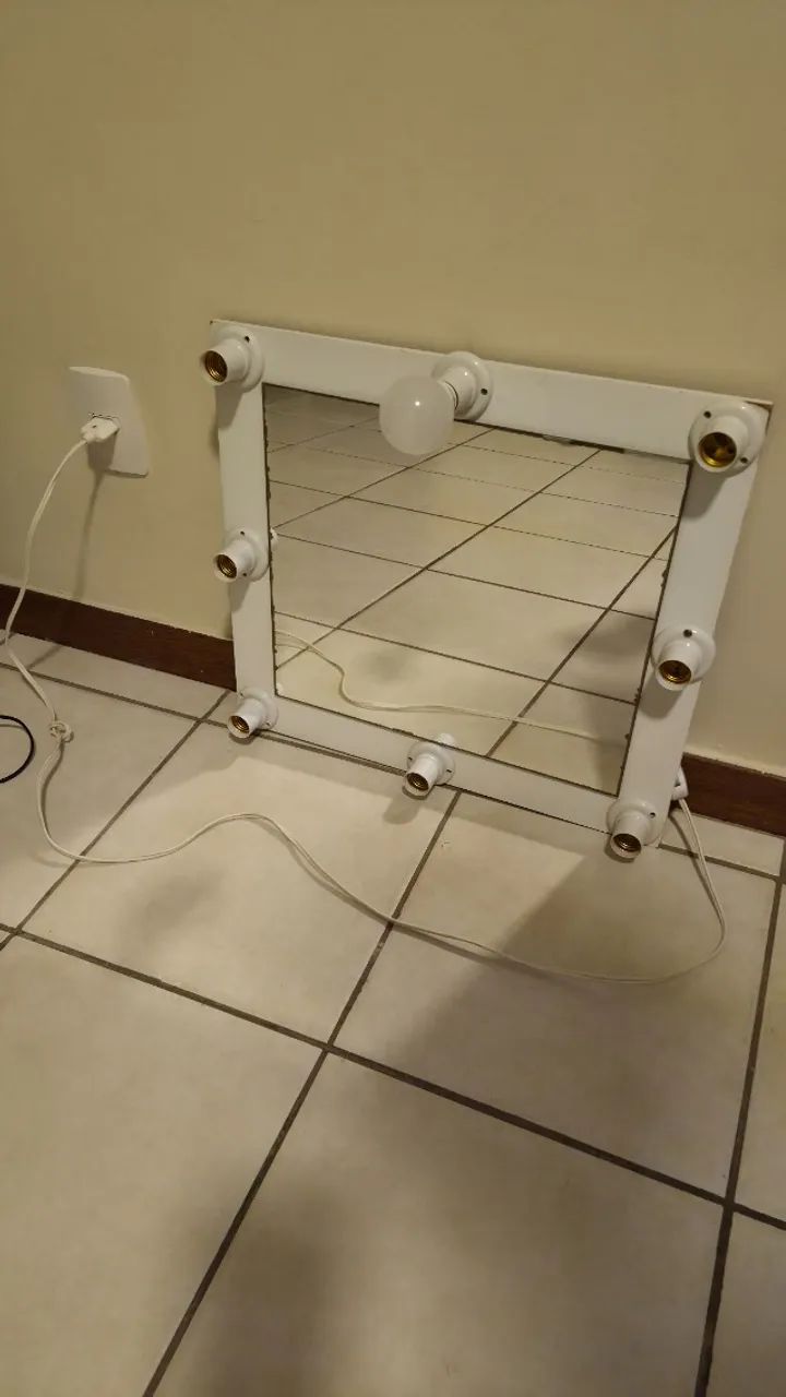 Espelho com Luzes - Foto 2