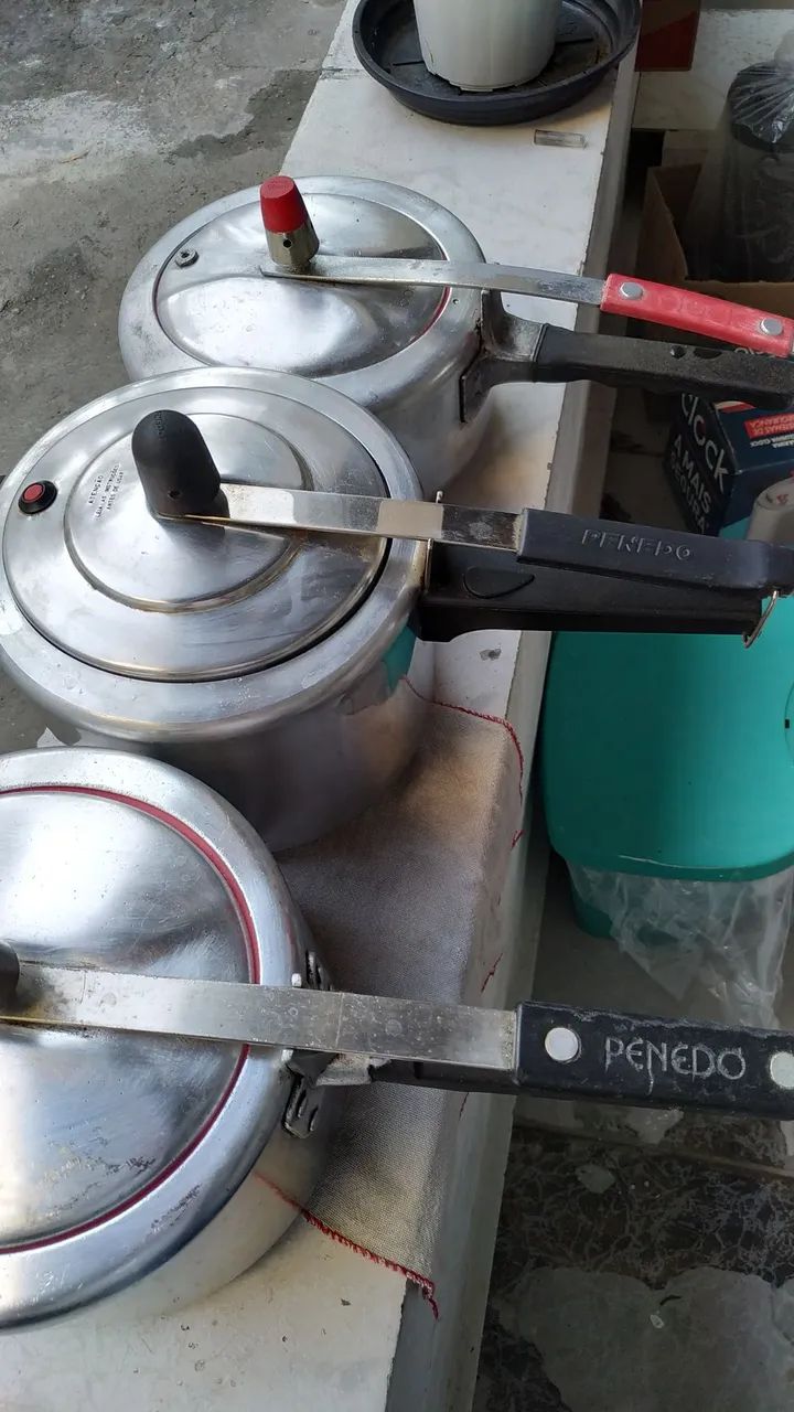 Panela de pressão cada 50,00