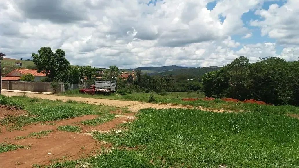Terreno Estrada Real