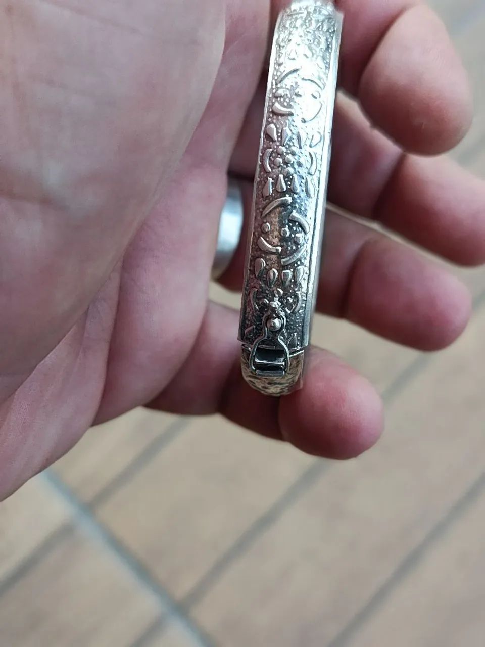 Bracelete de prata  trabalhado . - Foto 3